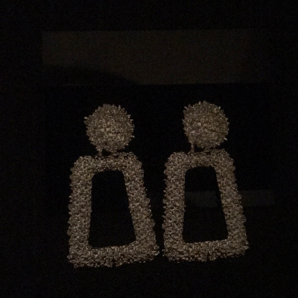 ⬇️Silver textured door knocker post earrings - Picture 4 of 5